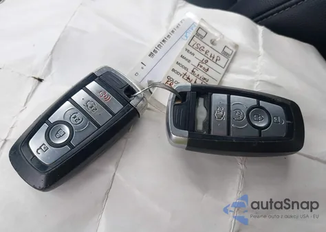 2019 Ford Fusion Hybrid Titanium from USA, damaged, VIN 3FA6P0RU4KR259840